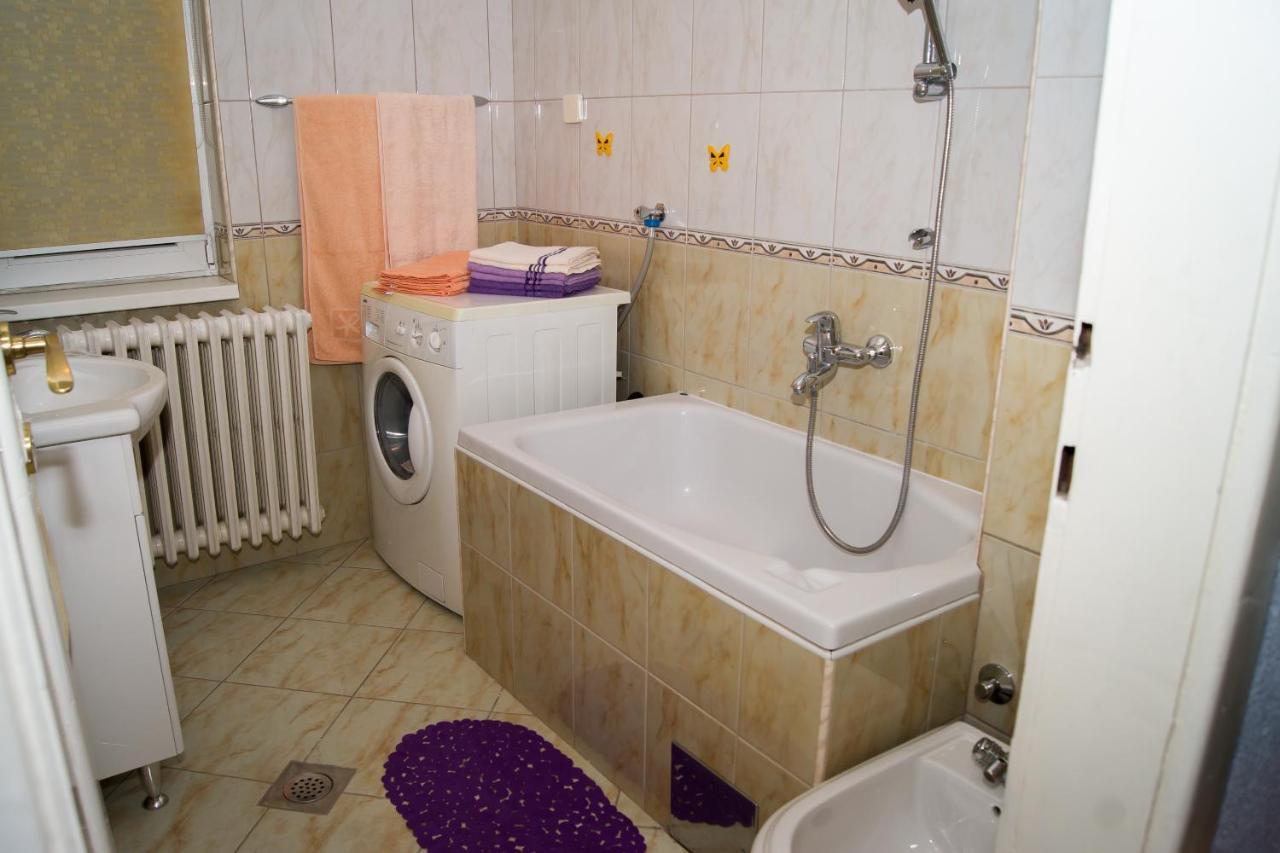 Trosoban Stan U Zenici Apartment Zenica Ngoại thất bức ảnh